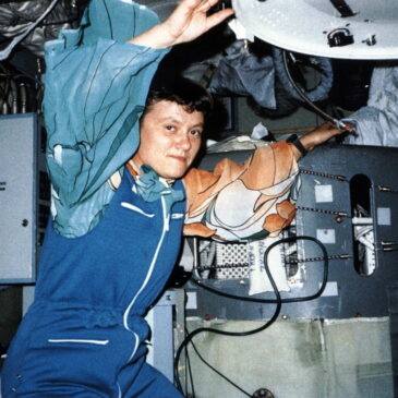 8 августа – день рождения лётчика-космонавта Светланы Савицкой